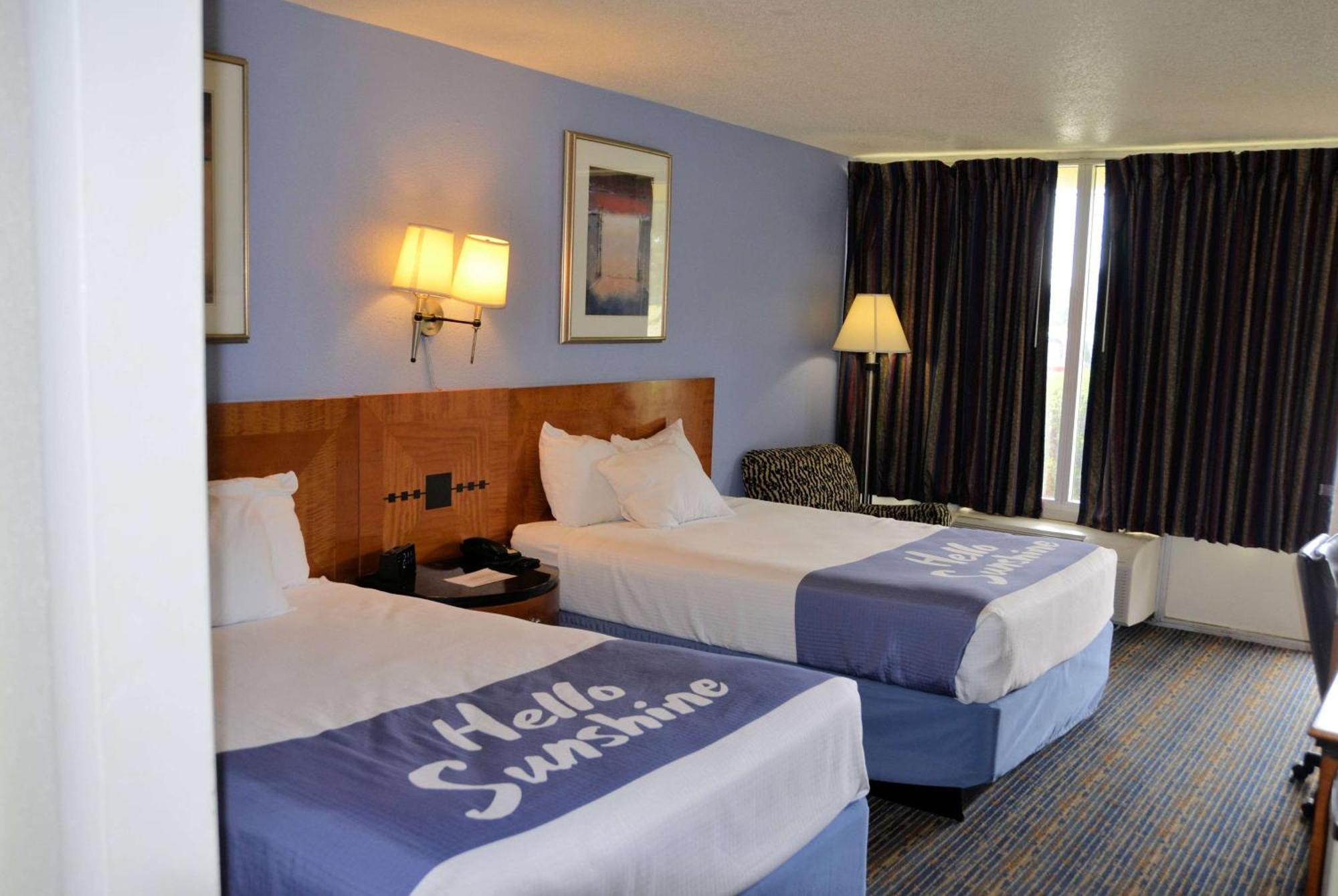 Days Inn By Wyndham Luray Shenandoah Exterior foto